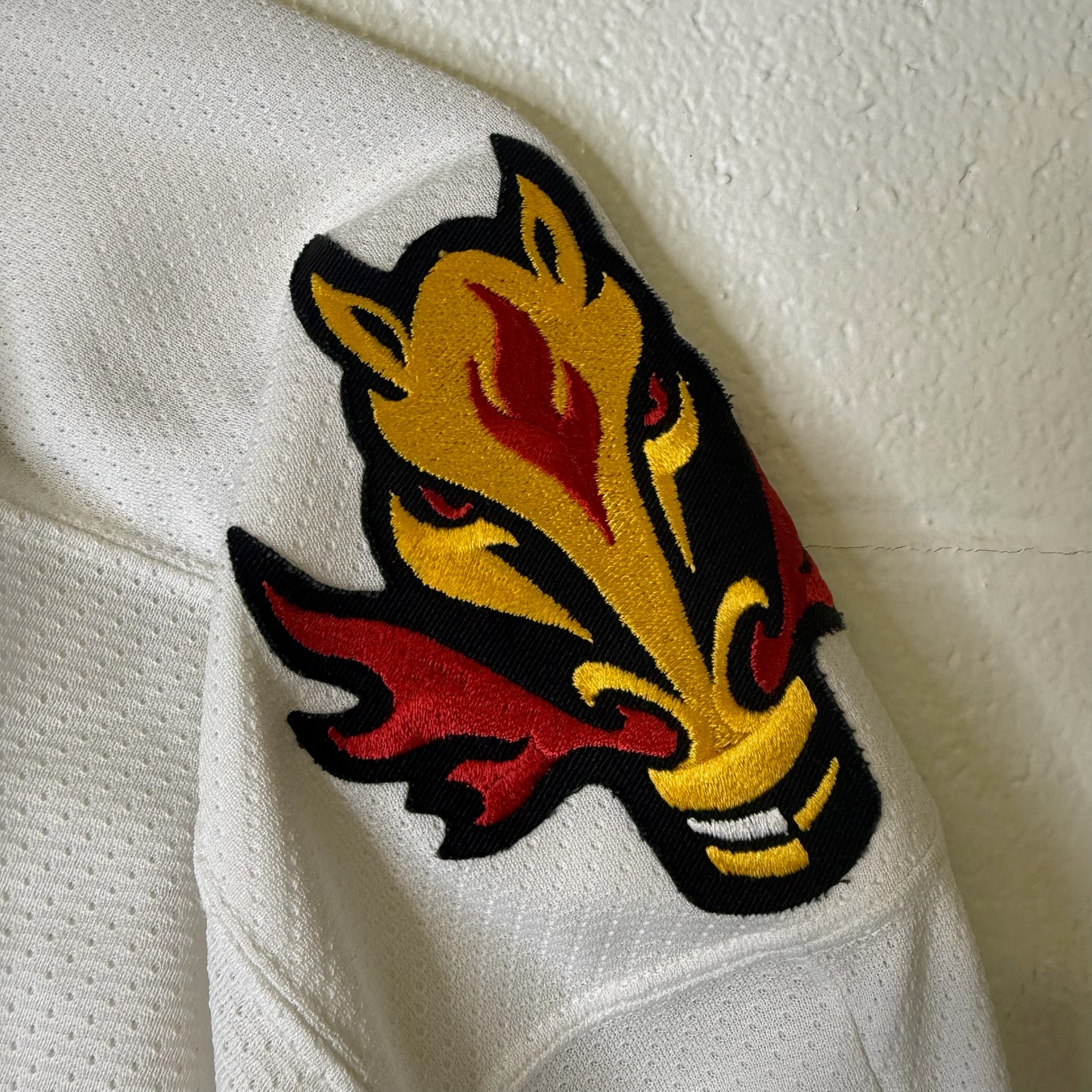 2000s Calgary Flames CCM Hockey NHL Jersey Sz XXL (B2402)