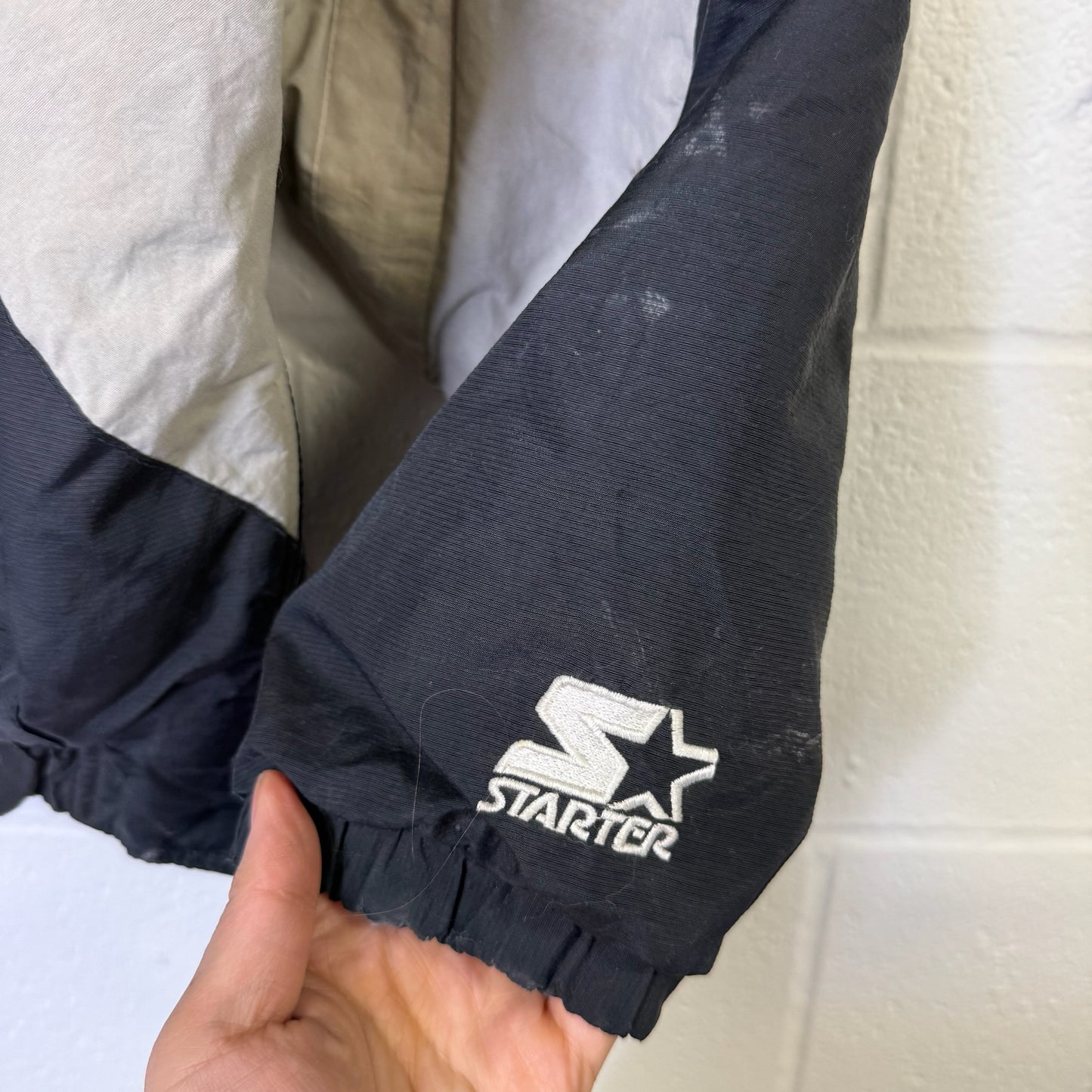 90's Oakland Raiders NFL Starter Jacket Sz M (B2491)