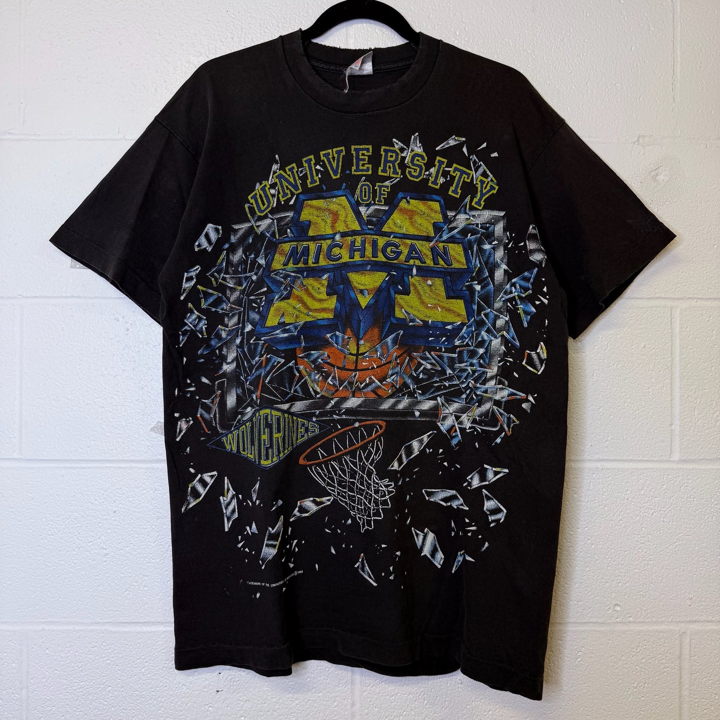 90’s Michigan Wolverines Shattered Backboard T-shirt Sz L (B2540)