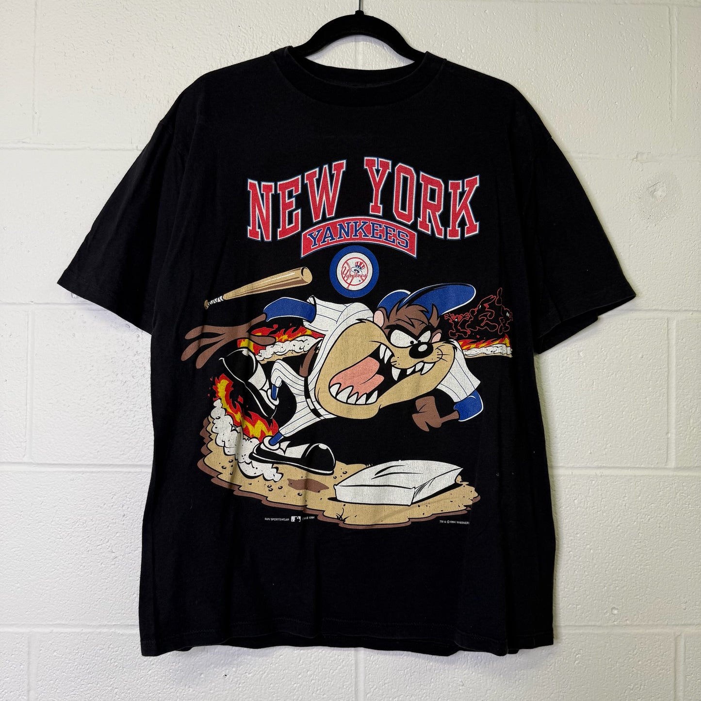1994 Looney Tunes New York Yankees MLB T-Shirt Sz L (B1624)