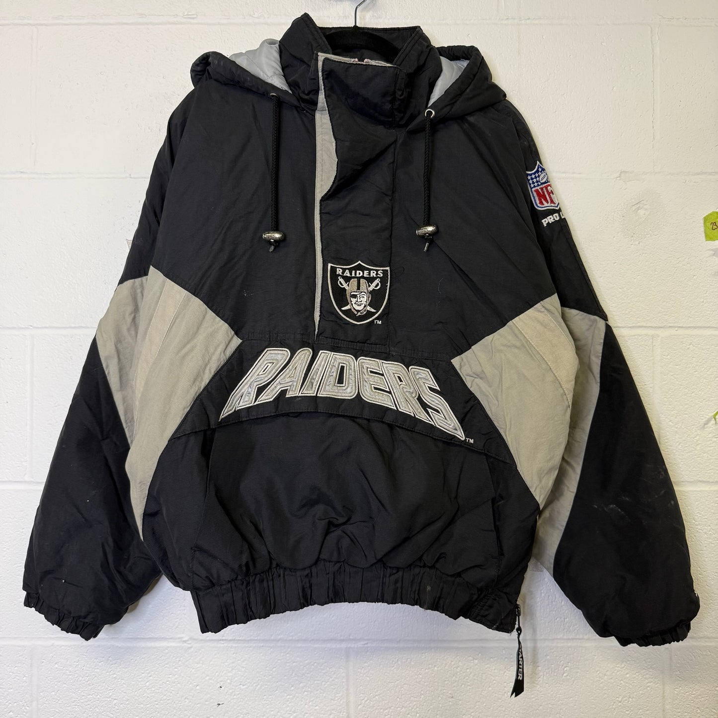 90's Oakland Raiders NFL Starter Jacket Sz M (B2491)