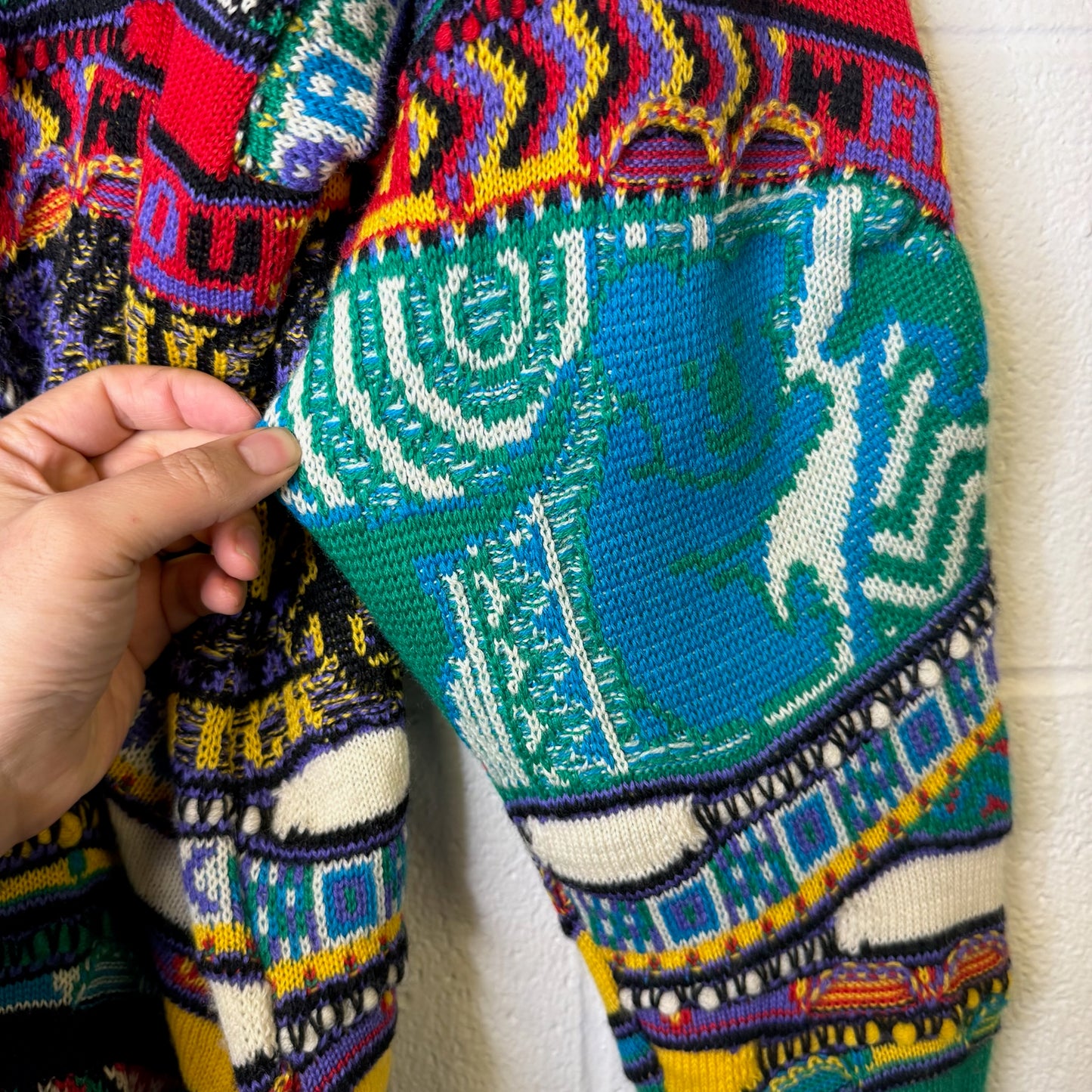Genuine Coogi Australia Print Limited Edition Knit Sweater Sz S (B2401)