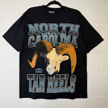 90s University of North Carolina Tar Heels Wauldron AOP T-shirt Sz L (B2588)