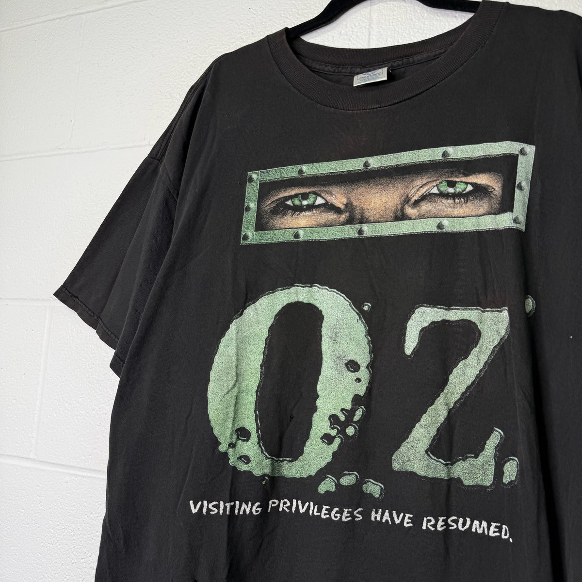 90s Oz HBO Tv Show T-Shirt Sz 2XL