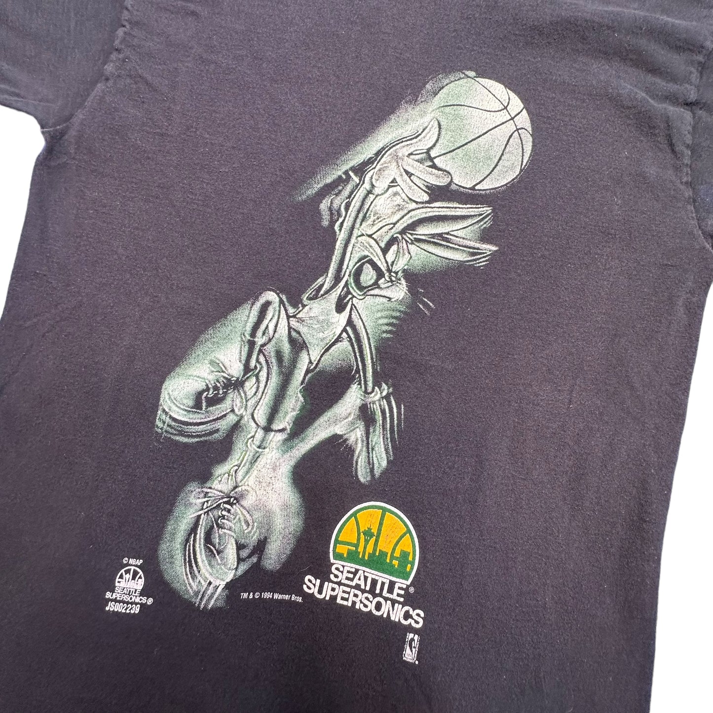 1994 Seattle SuperSonics Bugs Bunny NBA T-Shirt Sz L (A6048)