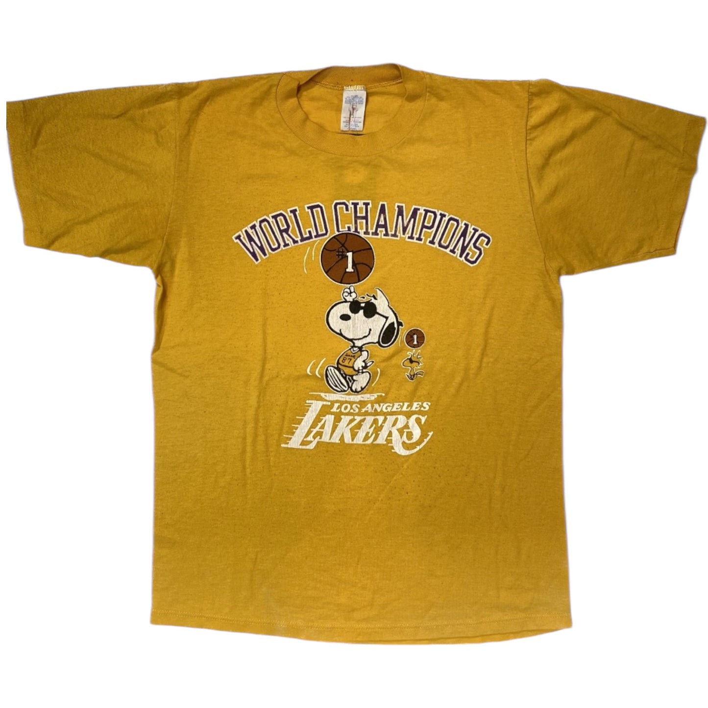 80’s Snoopy Lakers T-shirt Sz L (X318)