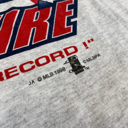 1998 Mark McGwire ’Smashing the Record’ T-shirt Sz XL (A422)