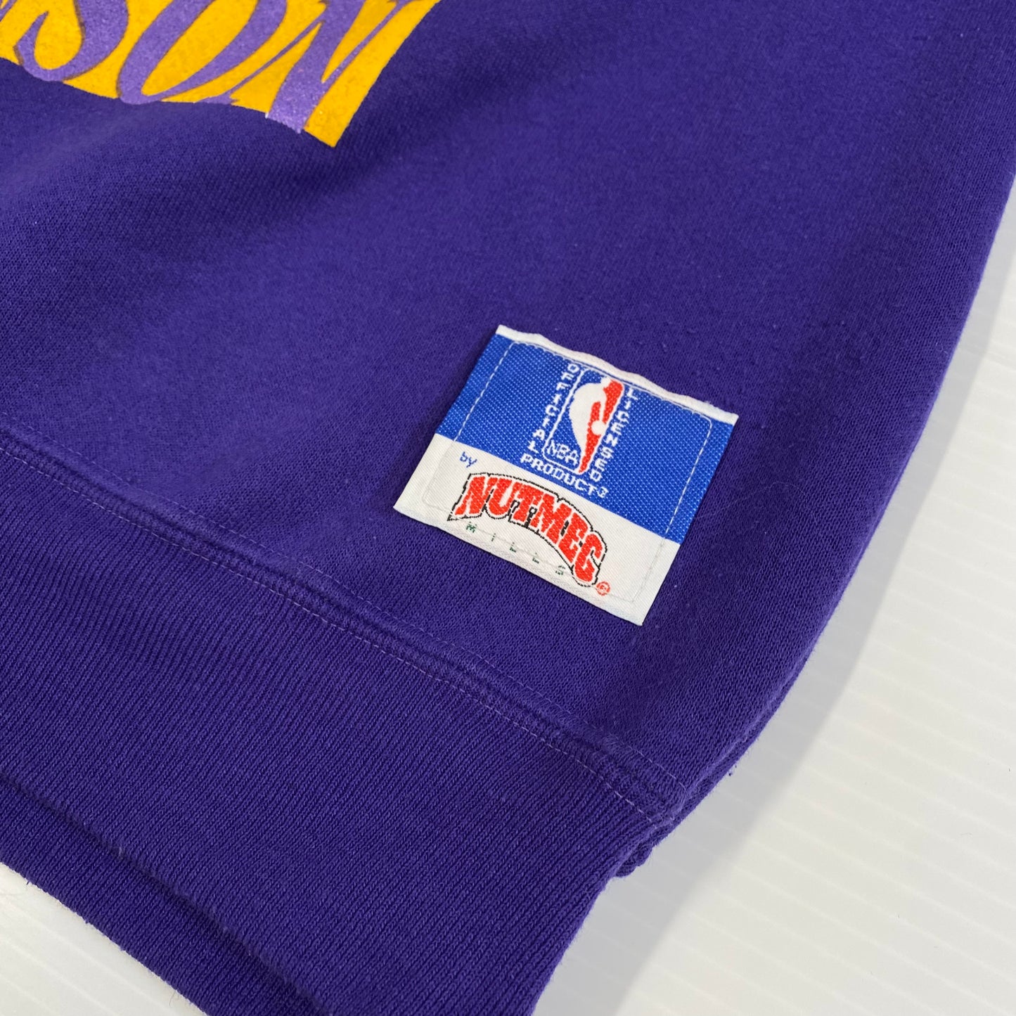 90’s Magic Johnson Nutmeg Stats Crewneck Sz L (A1397)